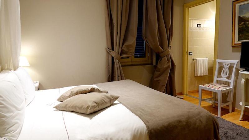 Villa Mimosa Au Lac - Estella Hotels Italia Тосколано-Мадерно Екстер'єр фото