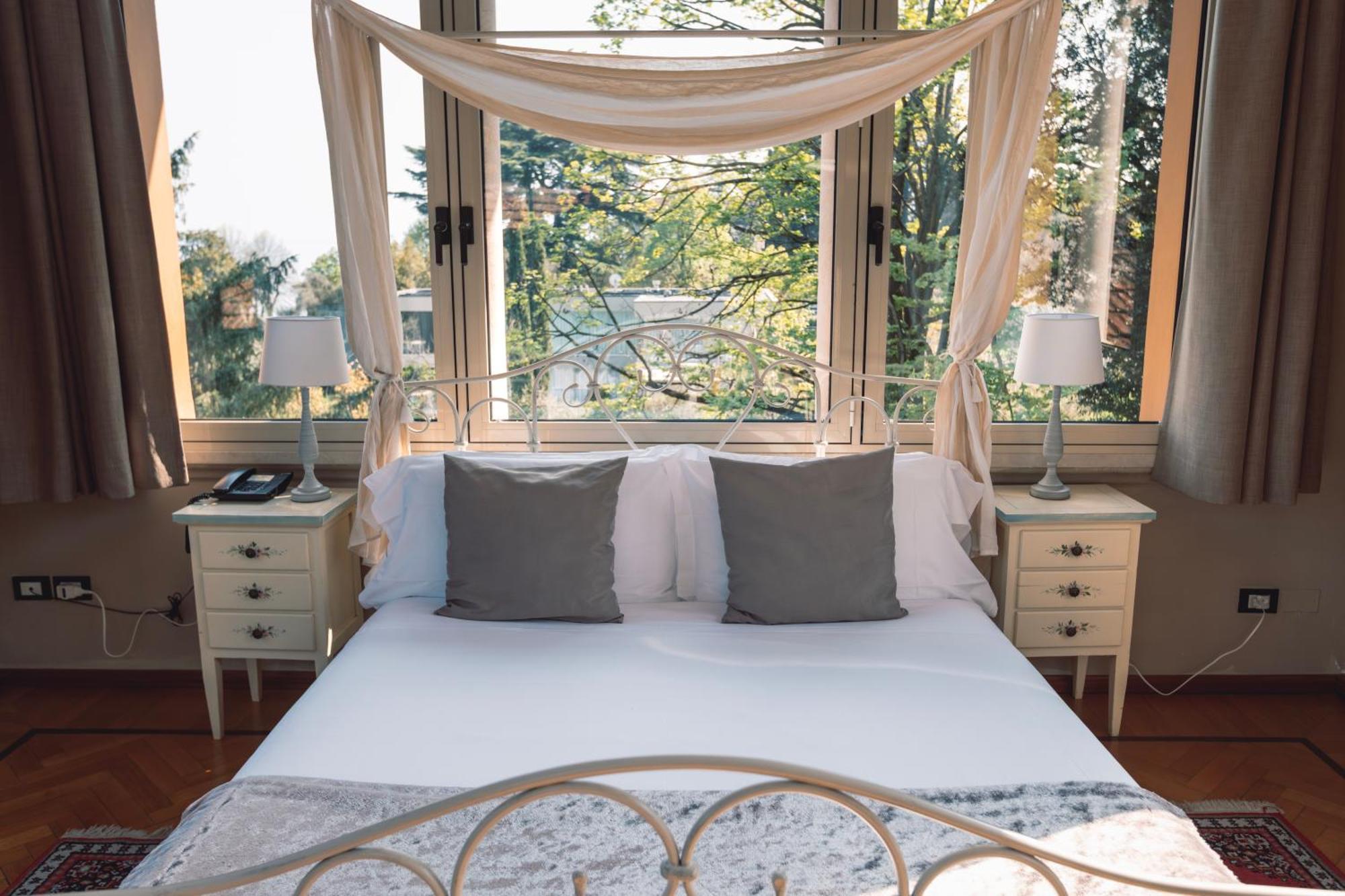 Villa Mimosa Au Lac - Estella Hotels Italia Тосколано-Мадерно Екстер'єр фото